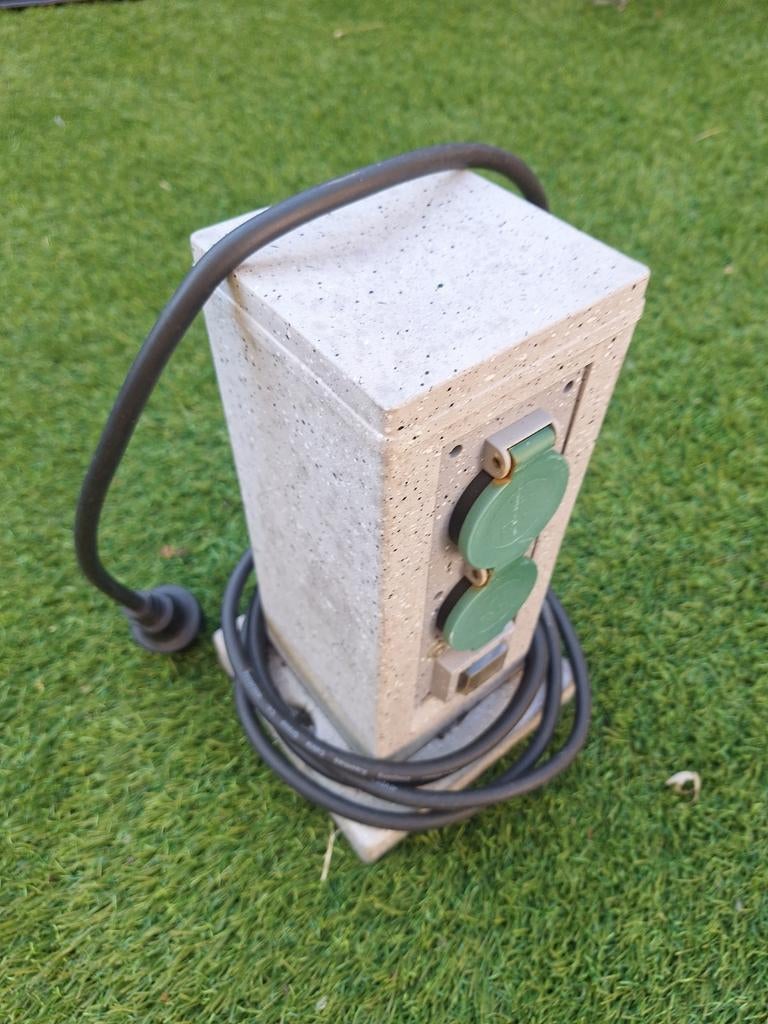 Buitenstopcontact Zuil - Tuincontactdoos, Tuin en Terras, Buitenverlichting, Gebruikt, Overige typen, Overige materialen, 250 watt of meer