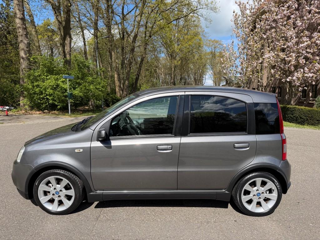 Fiat PANDA 1.4 16V SPORT - 100 PK !!, Auto's, Gebruikt, 31 €/maand, 4 stoelen, Bedrijf