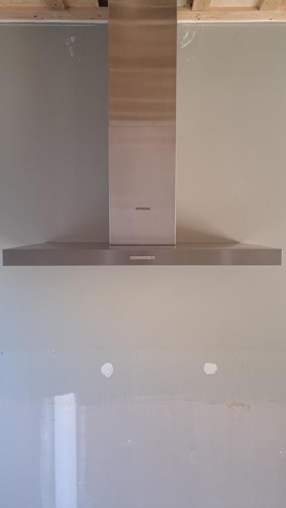 Siemens afzuigkap 90 cm breed, RVS, uit 2019, Witgoed en Apparatuur, Afzuigkappen, Ophalen, Gebruikt, Wandschouwkap, 400 tot 600 m³ per uur