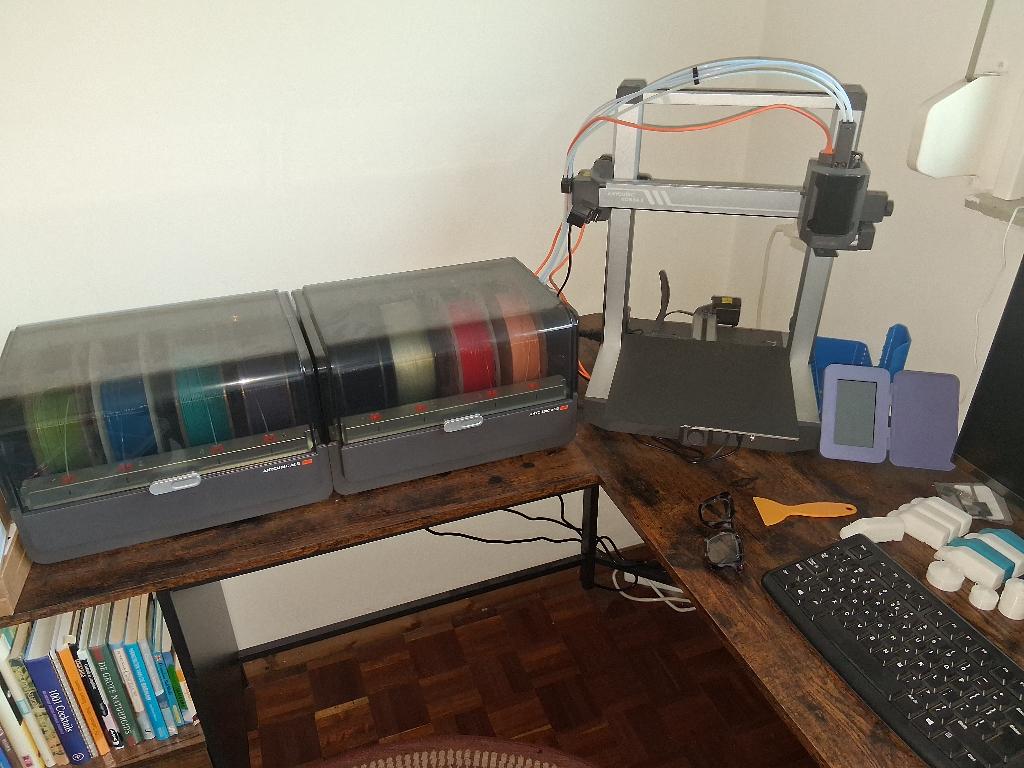 Anycubic cobra 3 8 kleuren 3D printer met 2 x Ace pro, Computers en Software, 3D Printers, Zo goed als nieuw, Filament, Ingebouwde Wi-Fi