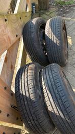 4 banden op stalen velgen 4 gaats Renault Twingo 155/65 R14, Ophalen, 14 inch, Gebruikt, 155 mm