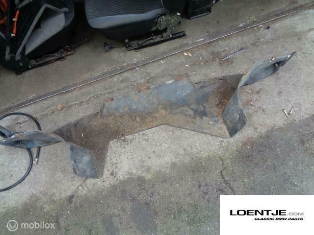 Beschermplaat bodem BMW e30 325i 320i 318i 316, Gebruikt, Ophalen of Verzenden, BMW, BMW