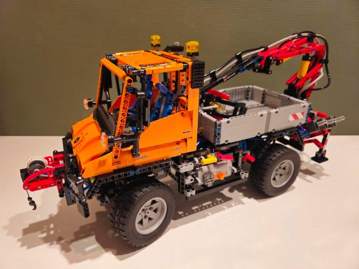 Lego Technic 8110 Unimog U400, Kinderen en Baby's, Speelgoed | Duplo en Lego, Gebruikt, Lego, Complete set, Ophalen of Verzenden