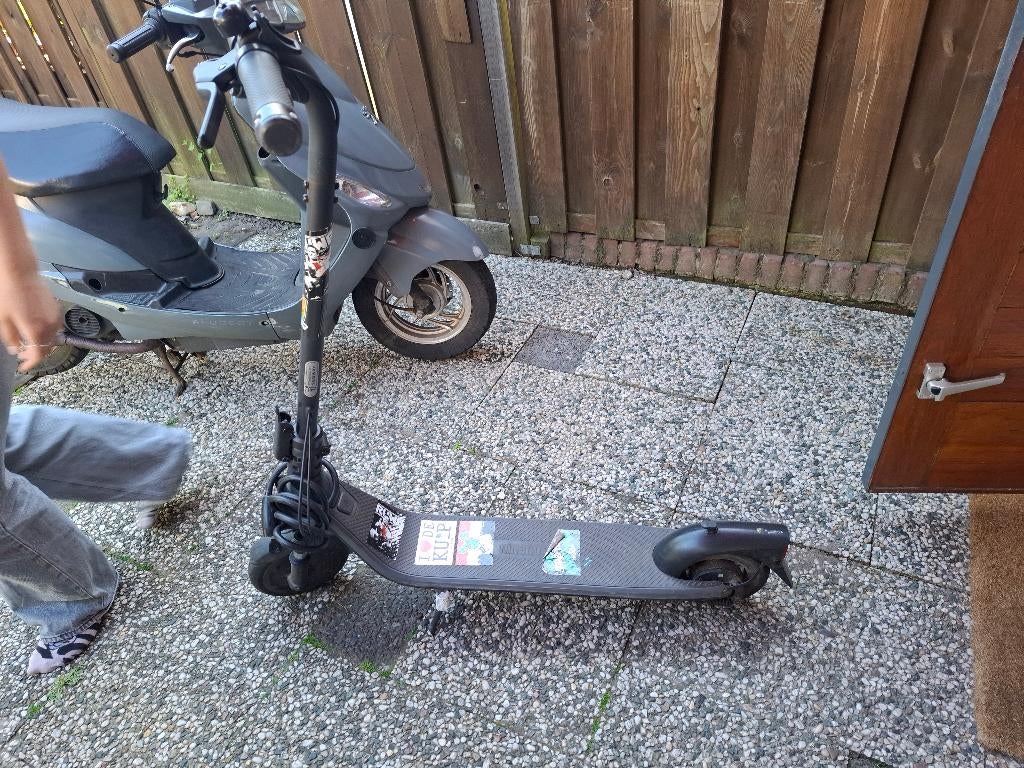 Step ninebot, Fietsen en Brommers, Steps, Ophalen, Gebruikt, Elektrische step (E-scooter), Ninebot