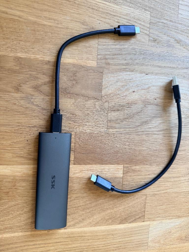 Externe SSD 256GB NVMe met usb-c en usb-a aansluiting, Computers en Software, Harde schijven, SSD, Zo goed als nieuw, Laptop, Patriot