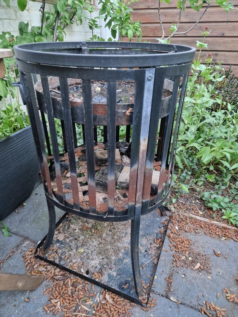 Robuuste Vuurkorf - gratis voor ophalen aub, Ophalen, Gebruikt, Vuurkorf