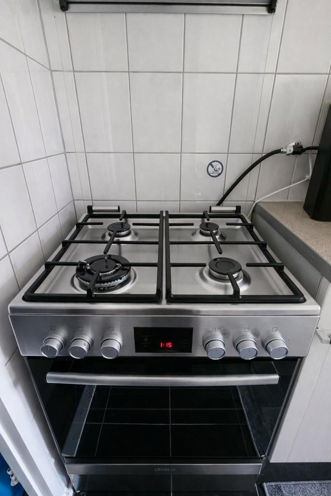 Bosch gasfornuis met oven - RVS, Ophalen, Gebruikt, 4 kookzones, Gas