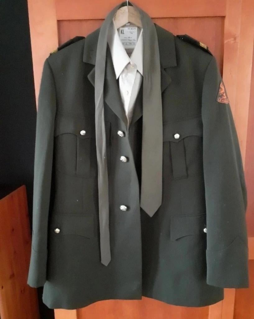 Set van legerjasje, overhemd en das maat 53, Ophalen of Verzenden, Landmacht, Nederland, Kleding of Schoenen