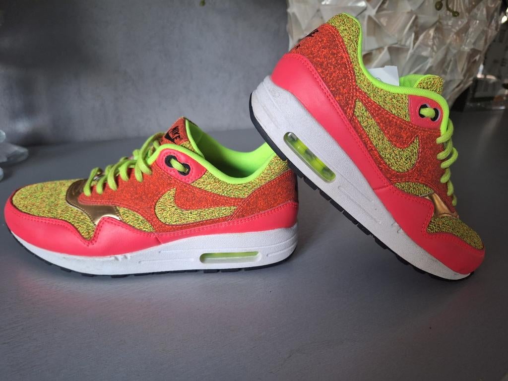 Nike Air Max 1 Se Ghost Green maat 37,5, Ophalen of Verzenden, Sneakers of Gympen, Zo goed als nieuw, Groen