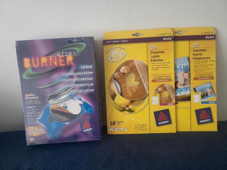 1 Avery Labelling System + 1 etiketten+inlegkaarten cd/dvd, Diversen, Schoolbenodigdheden, Nieuw, Verzenden