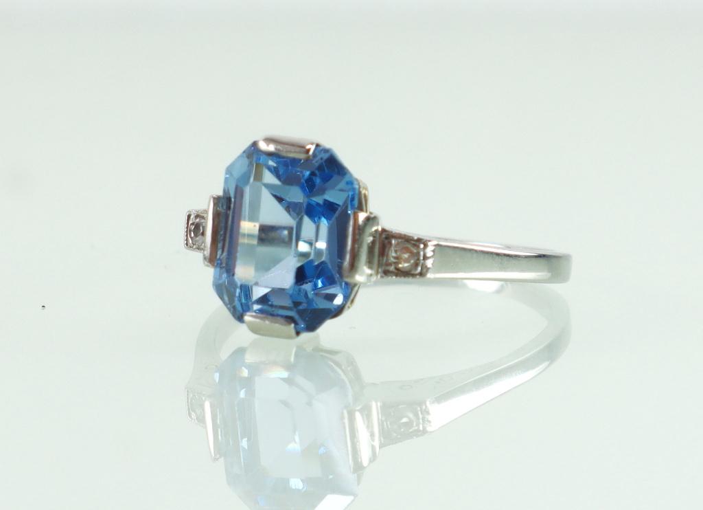 Vintage witgouden ring blauwe spinel diamant, Sieraden, Tassen en Uiterlijk, Antieke sieraden, Ophalen of Verzenden, Goud, Ring
