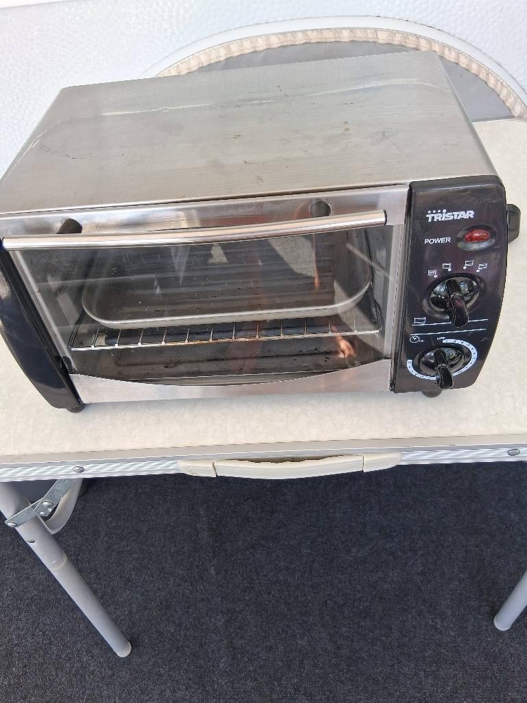 Tristar camping oven, Caravans en Kamperen, Ophalen, Zo goed als nieuw