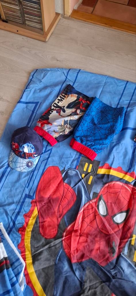 Spiderman kledingpakket en dekbedovertrek maat 122-128, Ophalen