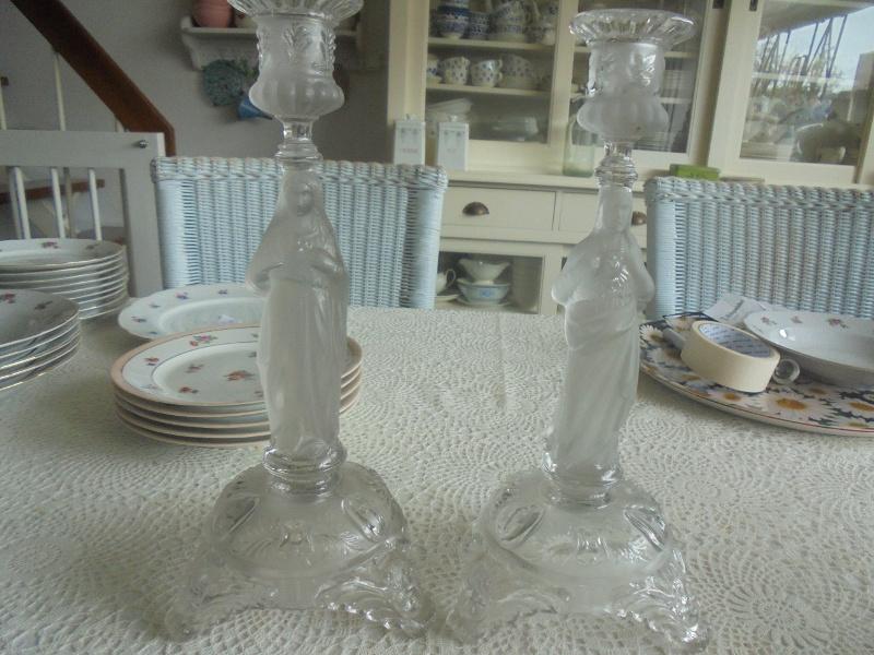 2 zware glazen kandelaars Jezus en Maria, Ophalen of Verzenden