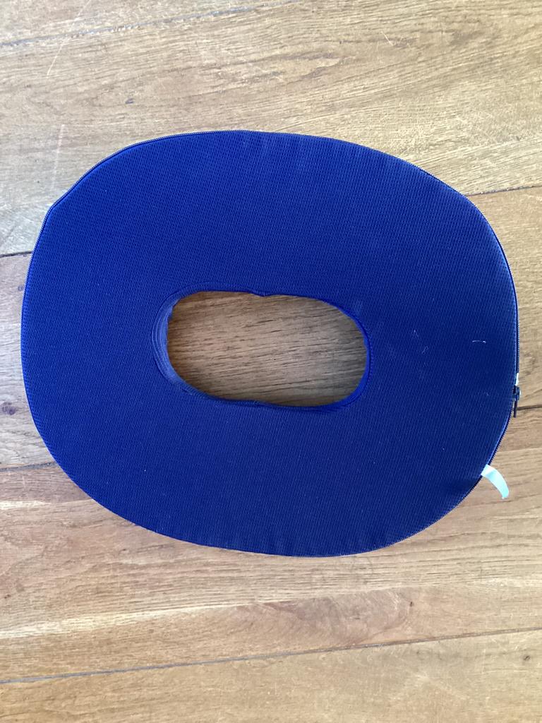Orthopedisch/revalidatie donut kussen, Ophalen, Zo goed als nieuw