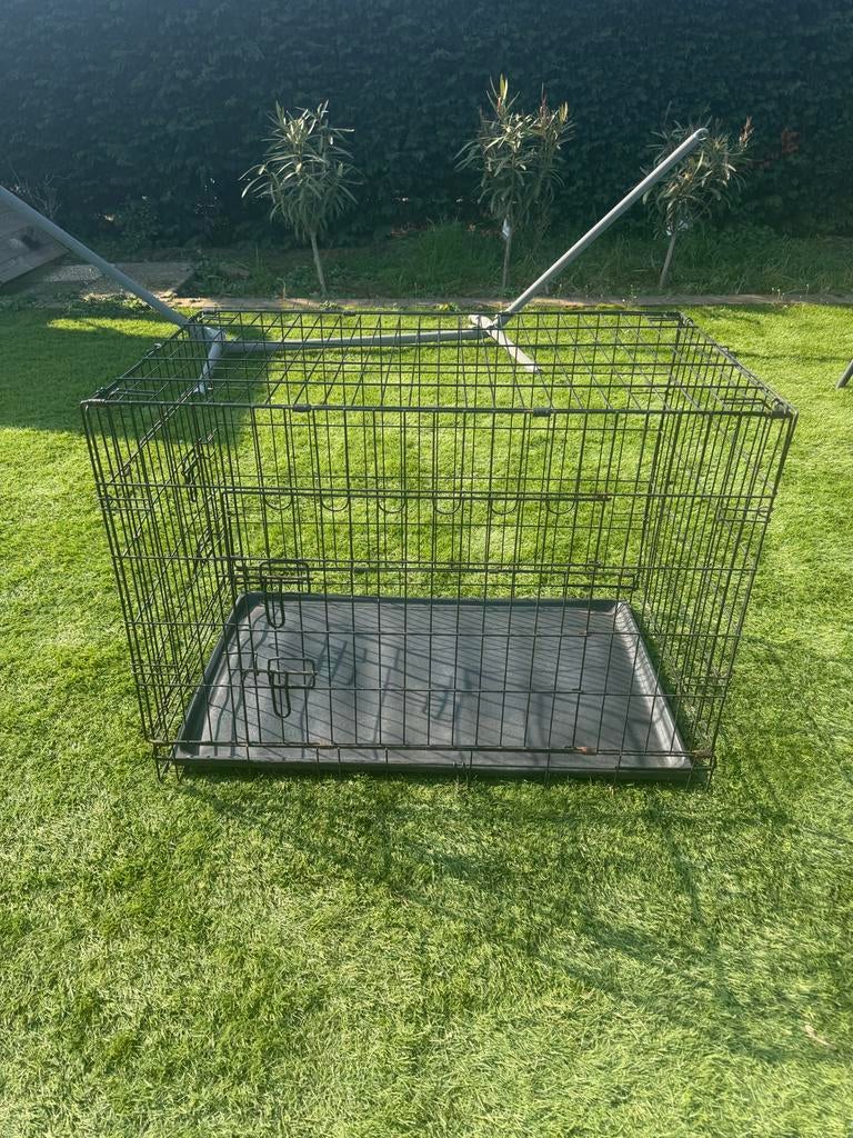 Honden bench, Ophalen, Zo goed als nieuw