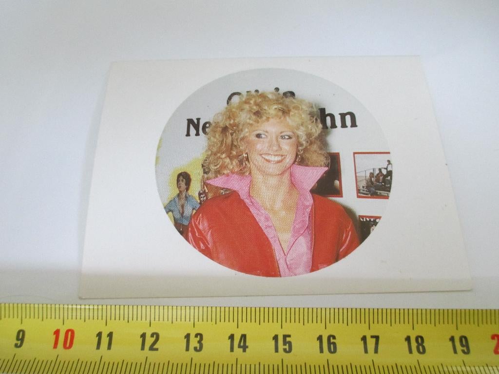 sticker Olivia Newton John, Verzamelen, Ophalen, Zo goed als nieuw