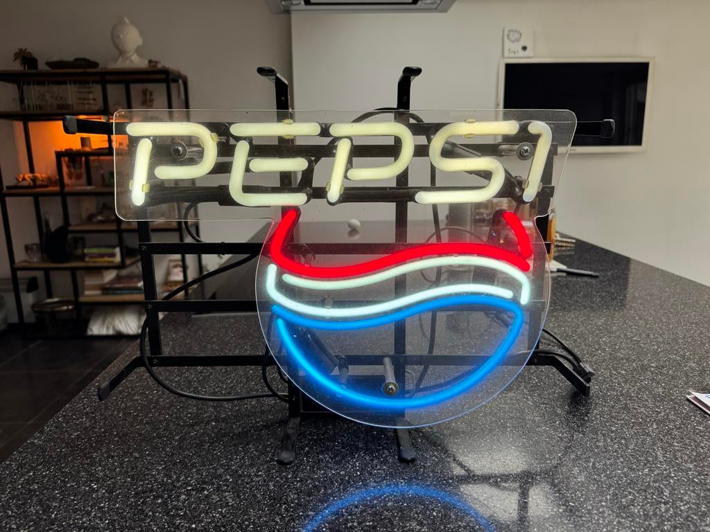 Vintage Pepsi Neon Pepsi Lichtbak - Perfect voor Bar of Manc, Verzamelen, Ophalen, Gebruikt, ., Lichtbak of (neon) lamp