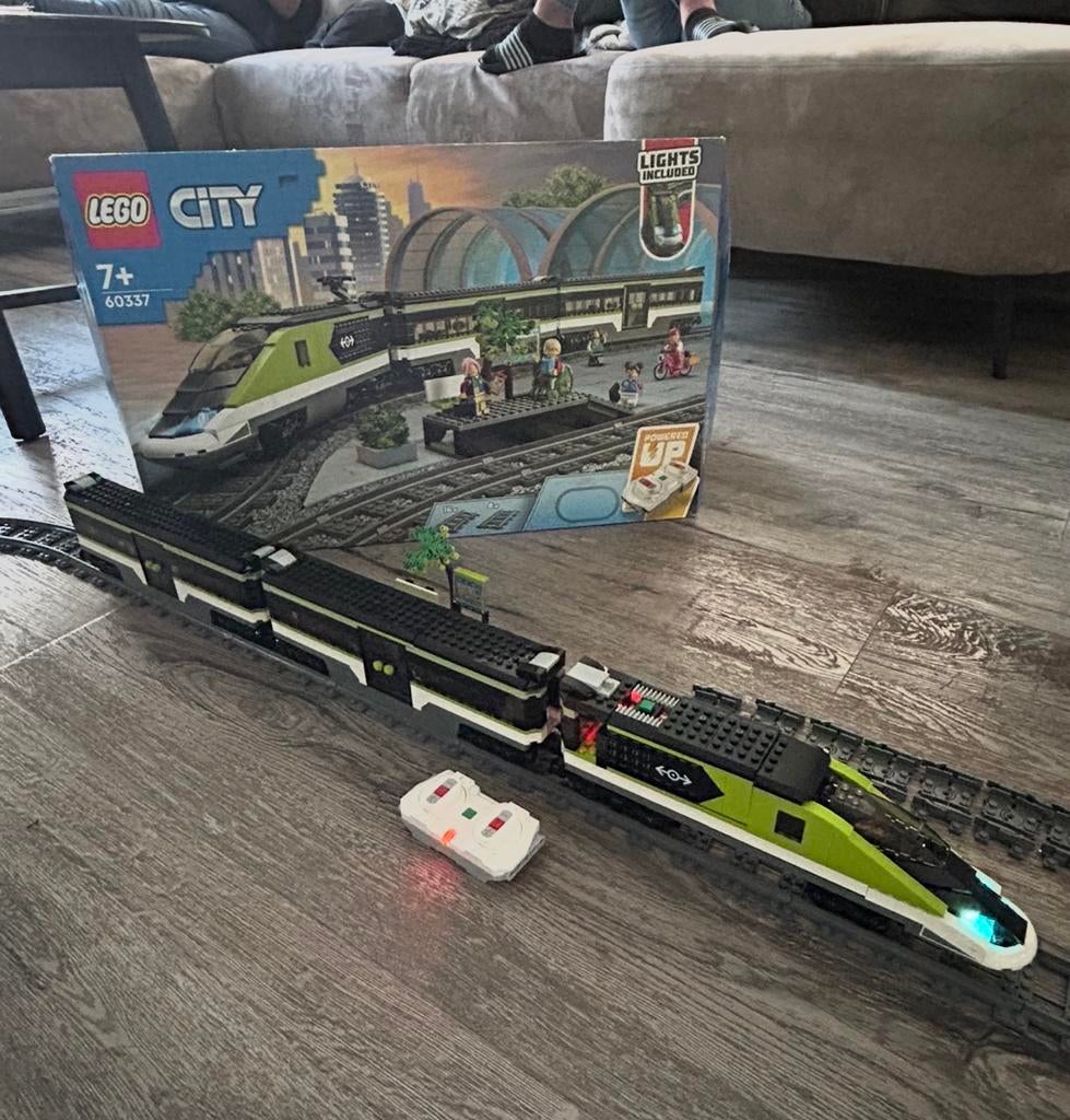 Lego city trein set 60337, Ophalen of Verzenden, Zo goed als nieuw, Elektrisch, Overige merken