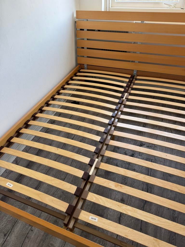 Houten tweepersoonsbed met lattenbodem, Ophalen, Gebruikt, Bruin, Tweepersoons