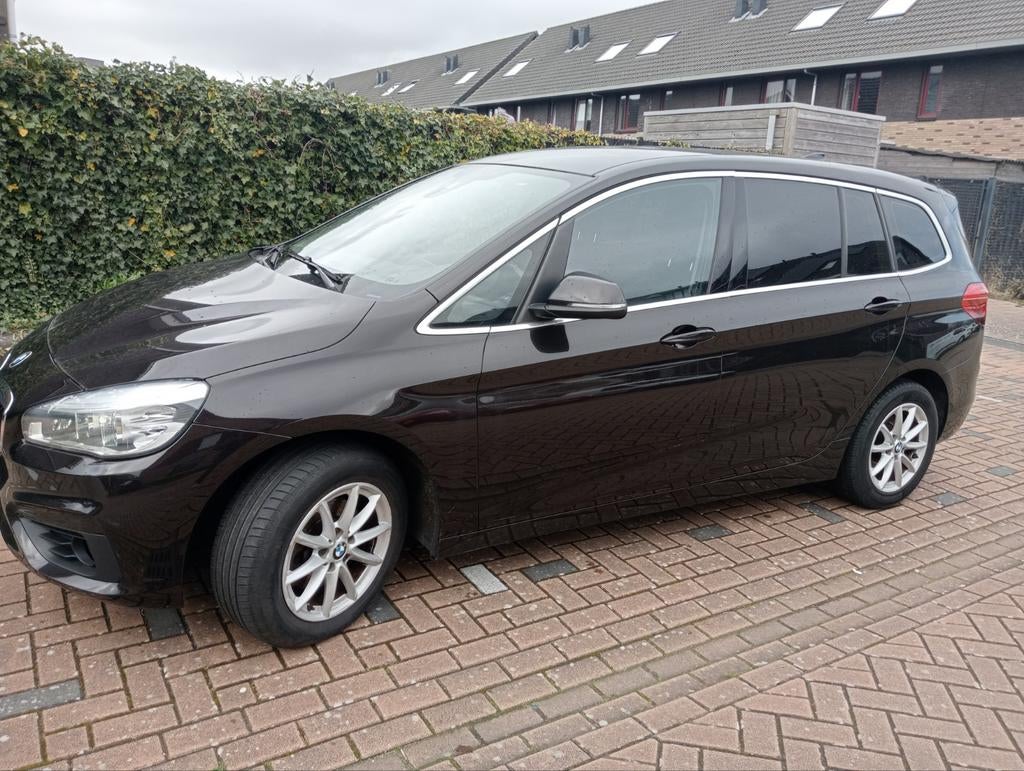 BMW 2-Serie Gran Tourer 1.5 216I 2016 7 persoons Bruin, Voorwielaandrijving, 7 stoelen, 75 €/maand, Particulier