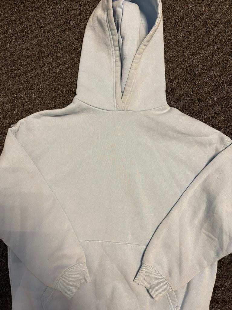 Comfortabel lichtblauw pak (hoodie en joggingbroek), Kleding | Dames, Huispakken, Ophalen of Verzenden, Gedragen, Maat 34 (XS) of kleiner