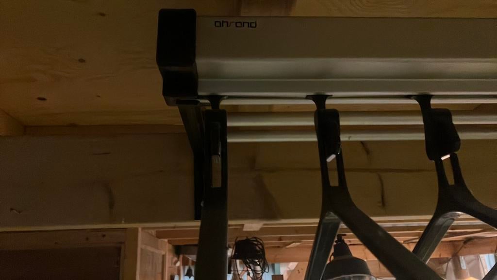 Ahrend muur kapstok, Eén persoon, Ticket of Toegangskaart