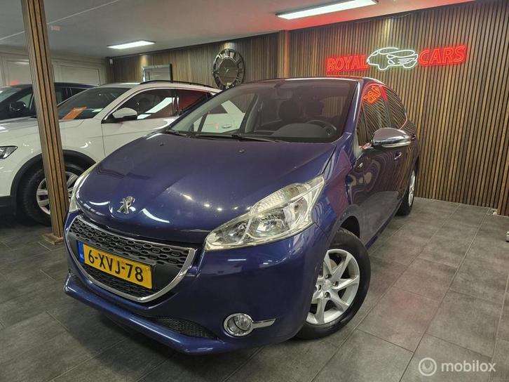Peugeot 208 1.2 VTi Style / Navigatie / Cruise Control, Auto's, Peugeot, Bedrijf, Te koop, ABS, Airbags, Airconditioning, Alarm