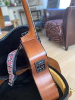 Akoestische gitaar met koffer, Ophalen, Zo goed als nieuw