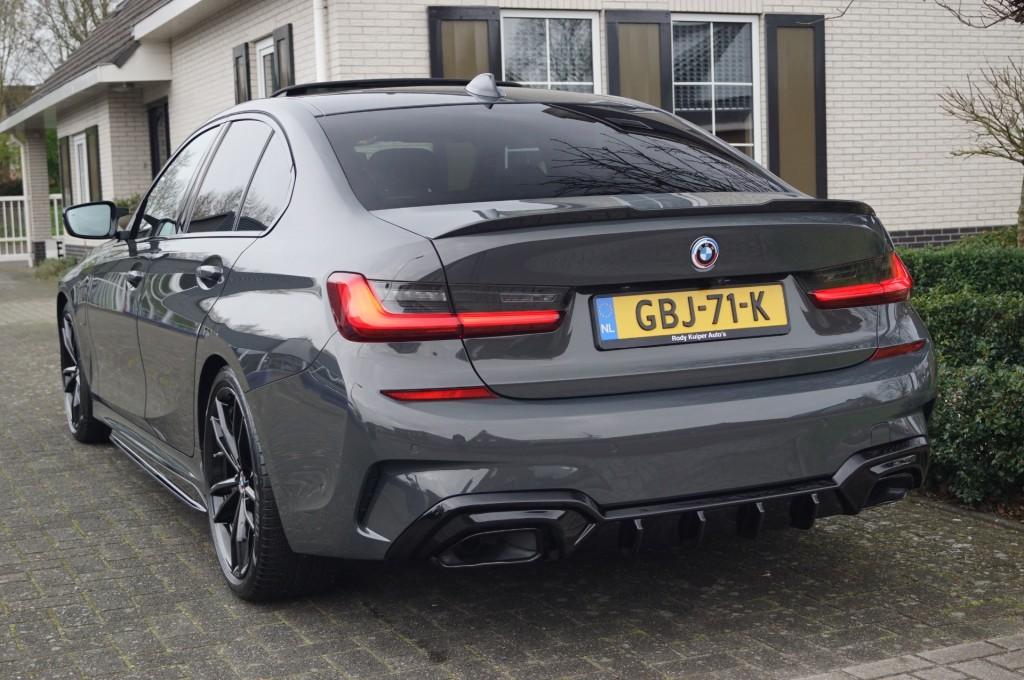 Bmw 3-SERIE 330e (292pk) M340I Look Laser/HUD/H&K/Pano/Carbo, Auto's, Automaat, Achterwielaandrijving, Gebruikt, 4 cilinders
