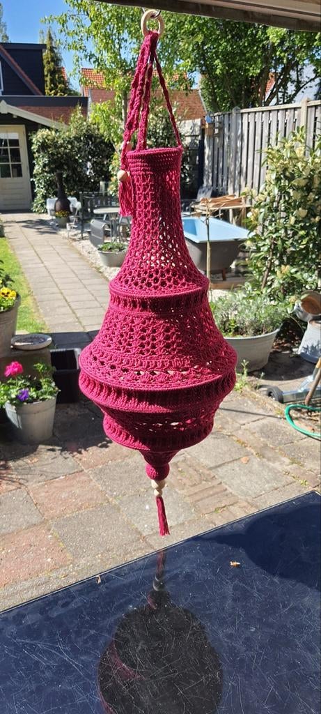 Gehaakte hanglamp in bordeauxrood, Ophalen of Verzenden, Zo goed als nieuw