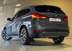 BMW X1 sDrive18i |Pano |Head-Up |Dealer onderhouden |Stoelve, Auto's, BMW, Stof, Gebruikt, Euro 6, Met garantie (alle)