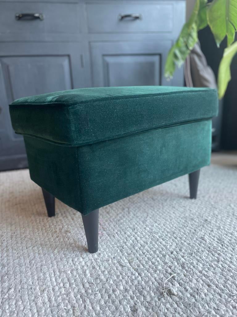 Groene velvet poef van IKEA, Minder dan 50 cm, Ophalen of Verzenden, Zo goed als nieuw, Stof