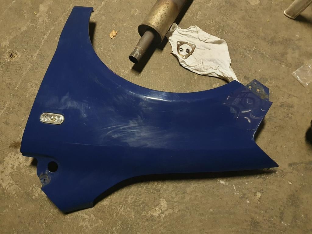 Linker voorscherm VW Fox 2004-2011, Auto-onderdelen, Carrosserie en Plaatwerk, Ophalen of Verzenden, Links, Volkswagen, Spatbord