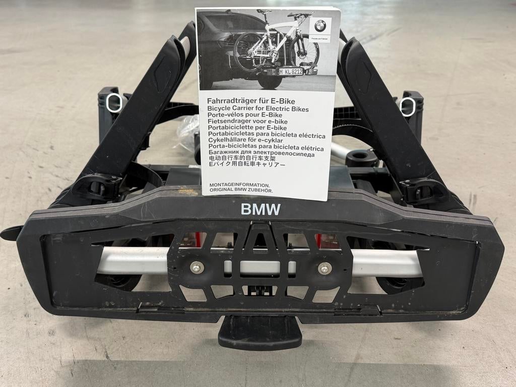 BMW fietsendrager E-Bike / Pro 2.0 (Uebler), Auto diversen, Fietsendragers, Zo goed als nieuw, Trekhaakdrager, Elektrische fiets