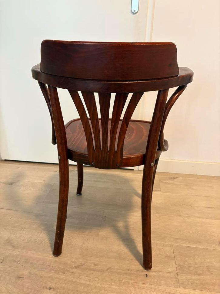 Houten caféstoelen met armleuningen, Antiek en Kunst, Antiek | Meubels | Stoelen en Banken, Ophalen