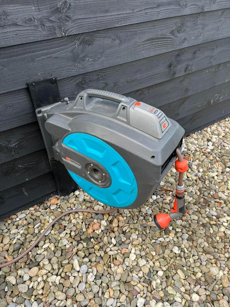 Gardena Rollup wandslangenbox 35 meter, Tuin en Terras, Tuinslangen, Ophalen of Verzenden, Gebruikt