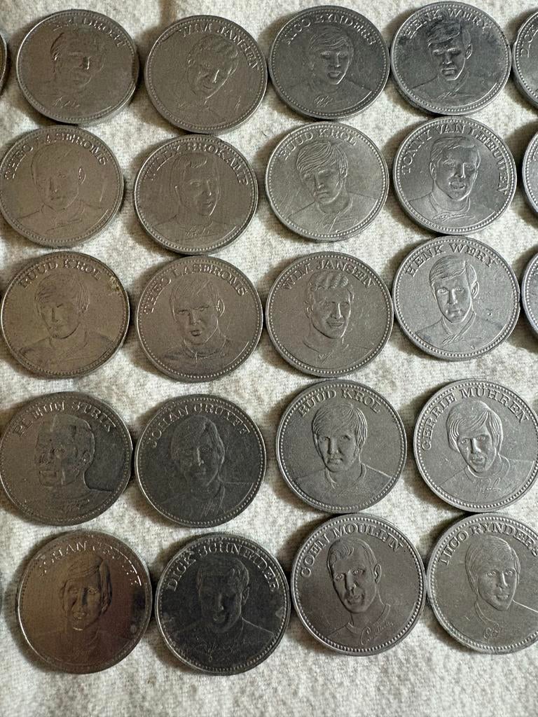50 Shell voetbalmunten Nederlands elftal 1970, Postzegels en Munten, Munten | Nederland, Ophalen of Verzenden, Koningin Juliana