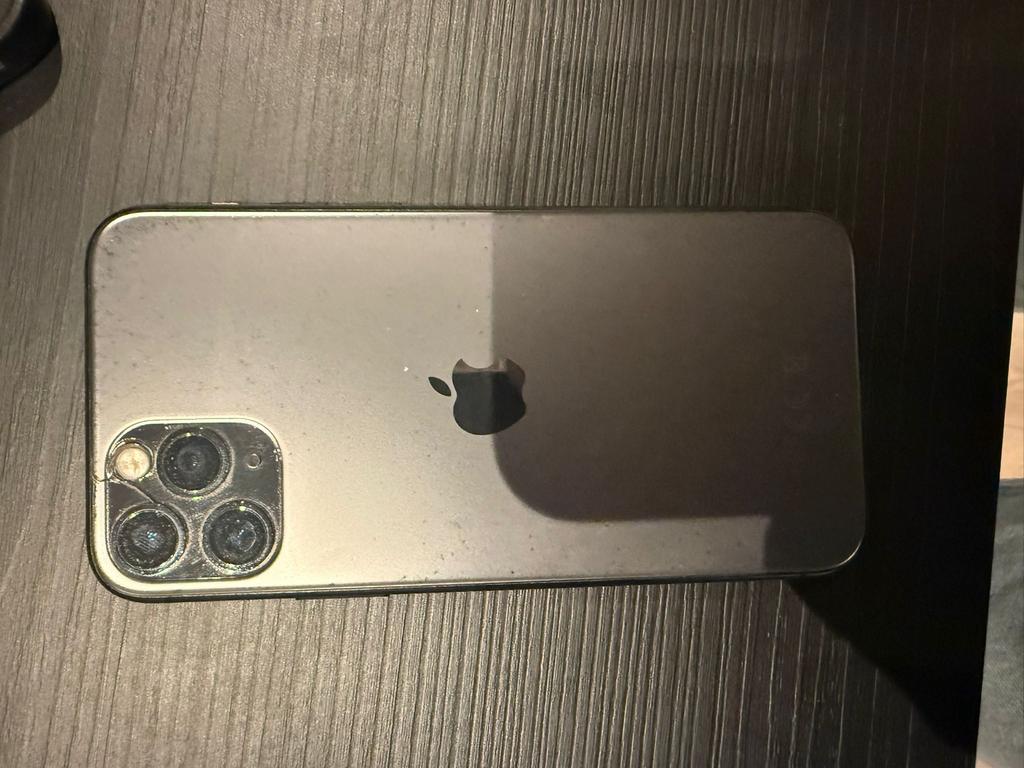iPhone 11 Pro - Gebarsten scherm, Telecommunicatie, Mobiele telefoons | Apple iPhone, Gebruikt, Ophalen of Verzenden, Zonder simlock