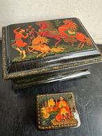 Oude Russisch houten lak kistje  P/ stuk of 1 koop, Ophalen of Verzenden, Gebruikt