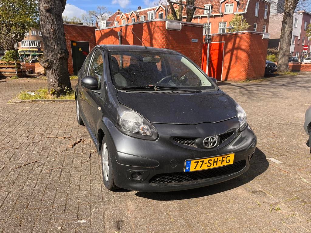 Toyota Aygo 12V Sport 2006 Grijs, APK 2027, Stof, 4 stoelen, 68 pk, Origineel Nederlands