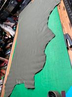Olijf groen halve huid 1,5 mm dikte soepel A 203, Leer of Kunstleer, Ophalen of Verzenden, Zo goed als nieuw, 30 tot 120 cm