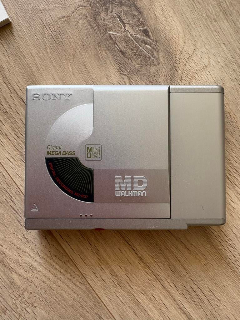 Sony MZ-R37 Portable MiniDisc Recorder nieuwstaat, Ophalen of Verzenden, Minidisc-recorder