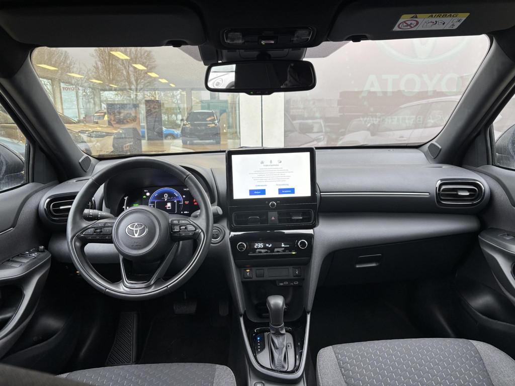 Toyota Yaris Cross 1.5 Hybrid 115 First Edition Comfortpack, Stof, Gebruikt, Adaptive Cruise Control, 1165 kg
