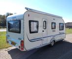 Caravan merk Adria Adora 472 LU met nieuwe FORTEX voortent !, 90 kg, Rondzit, Kachel, Particulier