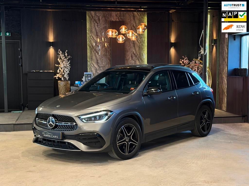 Mercedes-Benz GLA-klasse 200 AMG|PANO|SFEER|MEMORY|VOL!, Euro 6, 4 cilinders, Parkeerassistent, 163 pk