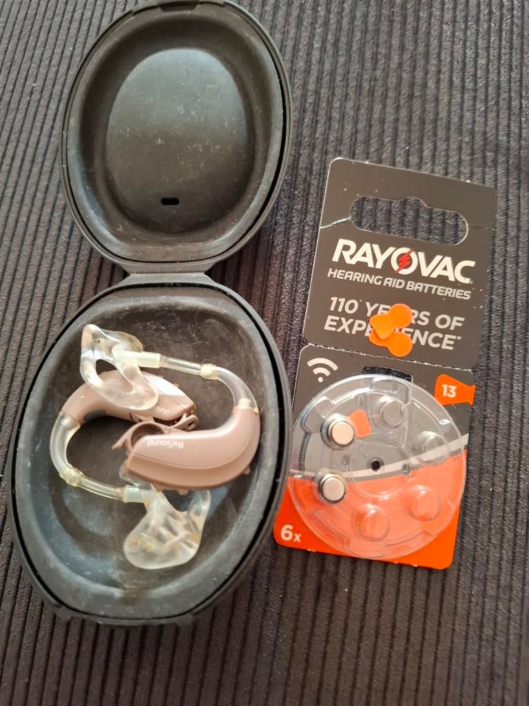 Gehoorapparaten L en R Merk  resound, Ophalen, Gebruikt