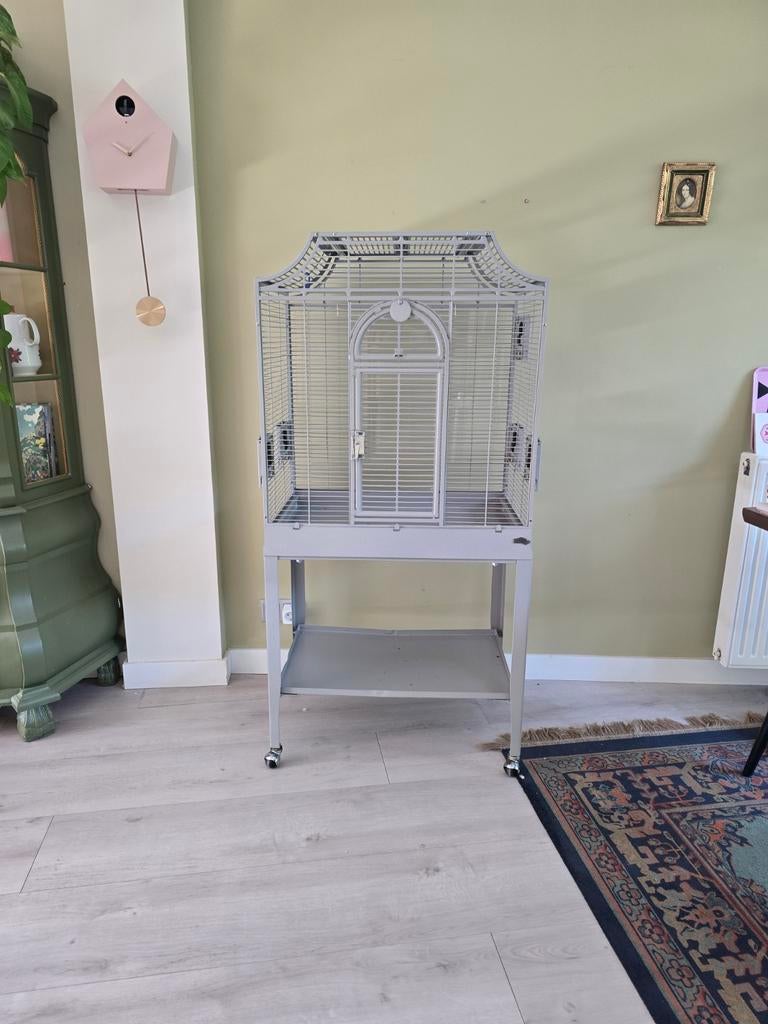 Zo goed als nieuwe Montana Madeira 1 platinum, Dieren en Toebehoren, Vogels | Hokken en Kooien, Ophalen, Zo goed als nieuw, Metaal