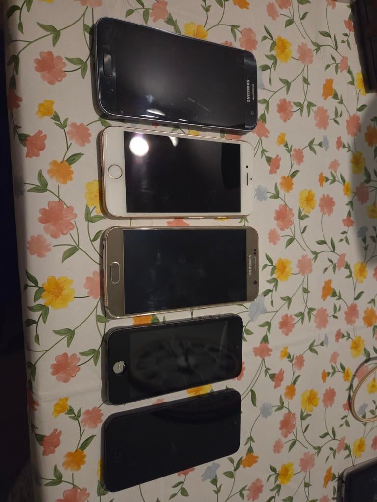 Partij defecte telefoons: Samsung S6, S7 en 3x iPhone, Telecommunicatie, Mobiele telefoons | Apple iPhone, Ophalen of Verzenden