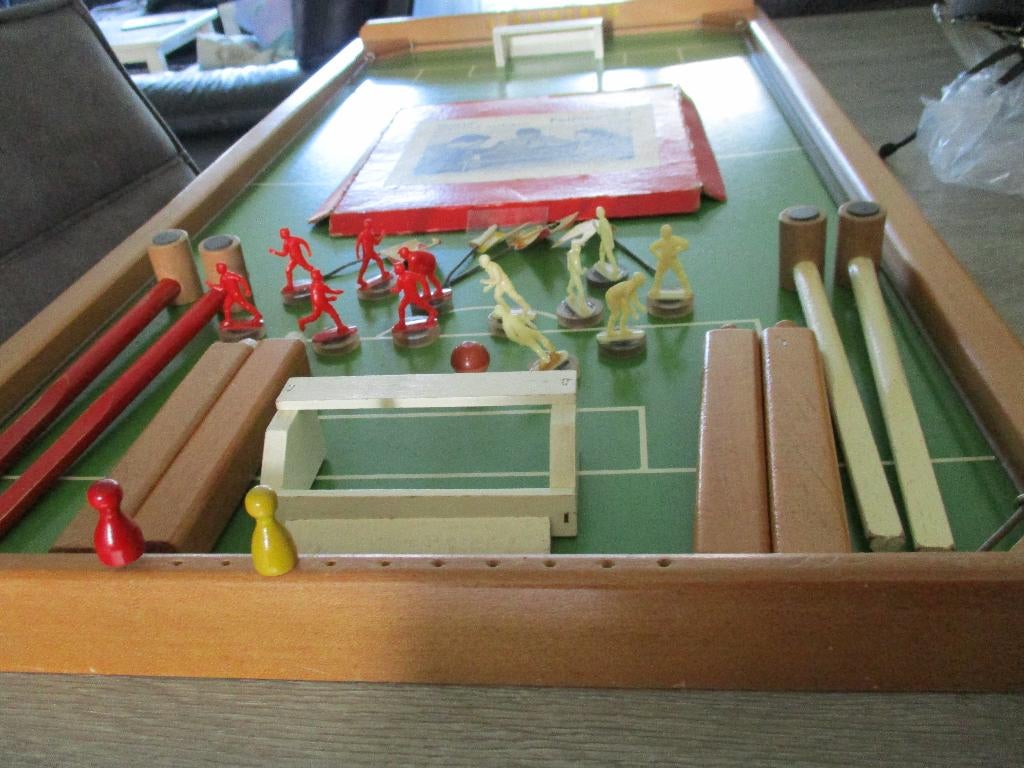 Feijenoord Magnetisch Voetbalspel uit 1956, Homas, Compleet., Verzamelen, Ophalen of Verzenden, Gebruikt, Feyenoord, Spel